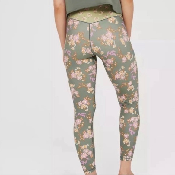 aerie offline hi-rise crossover 7/8 leggings size L short - Picture 2 of 11